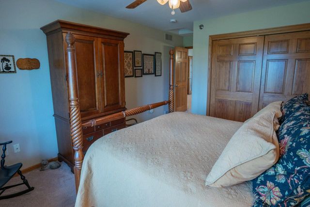 14785 W Wilbur DRIVE, New Berlin, WI 53151