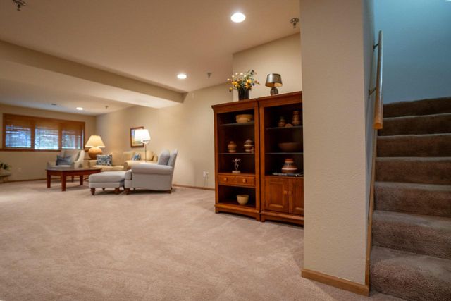 14785 W Wilbur DRIVE, New Berlin, WI 53151