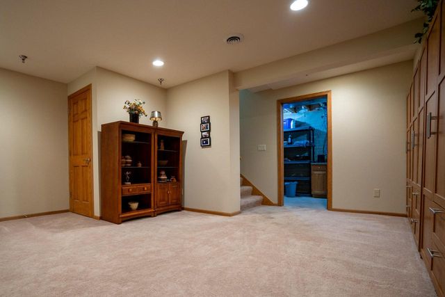 14785 W Wilbur DRIVE, New Berlin, WI 53151