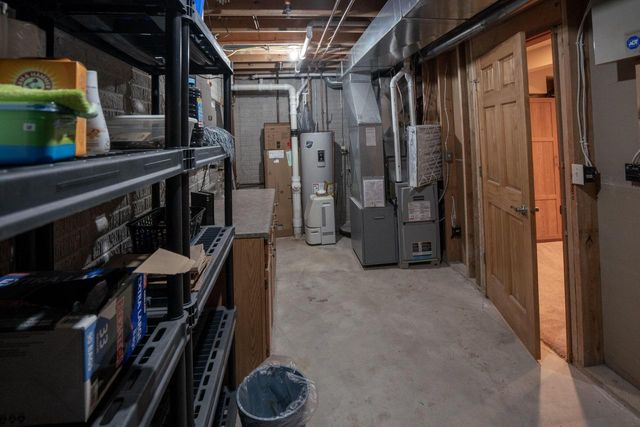 14785 W Wilbur DRIVE, New Berlin, WI 53151