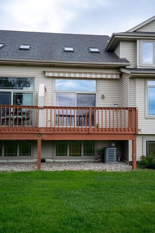 14785 W Wilbur DRIVE, New Berlin, WI 53151