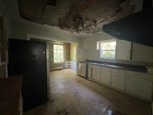 2309 Mayo Street, Commerce, TX 75428