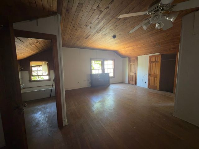 2309 Mayo Street, Commerce, TX 75428