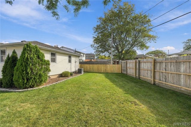 23 Argosy Drive, Amherst, NY 14226
