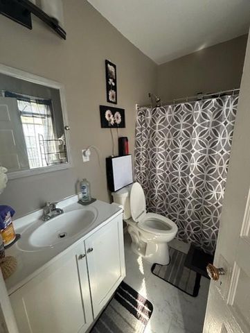 1414 Logan Avenue N, Minneapolis, MN 55411