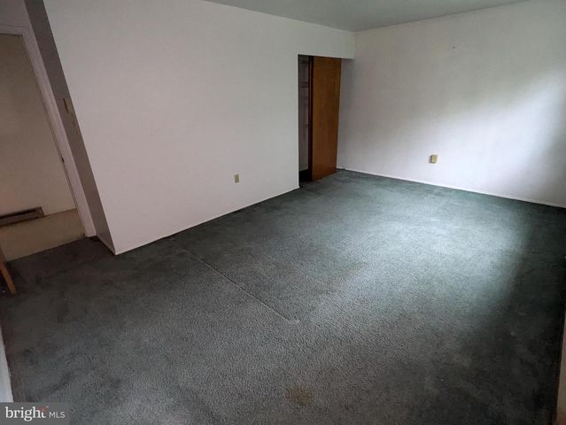 66 KELLER LN, Shermans Dale, PA 17090