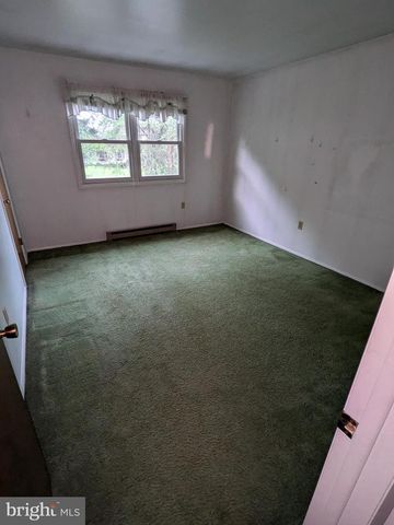 66 KELLER LN, Shermans Dale, PA 17090