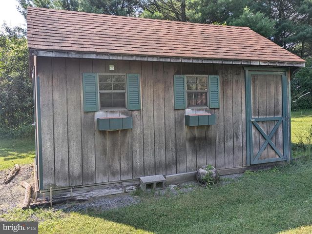 66 KELLER LN, Shermans Dale, PA 17090