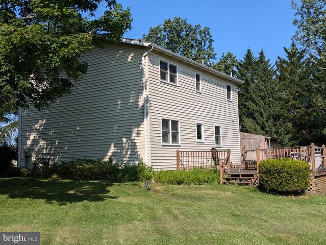 66 KELLER LN, Shermans Dale, PA 17090