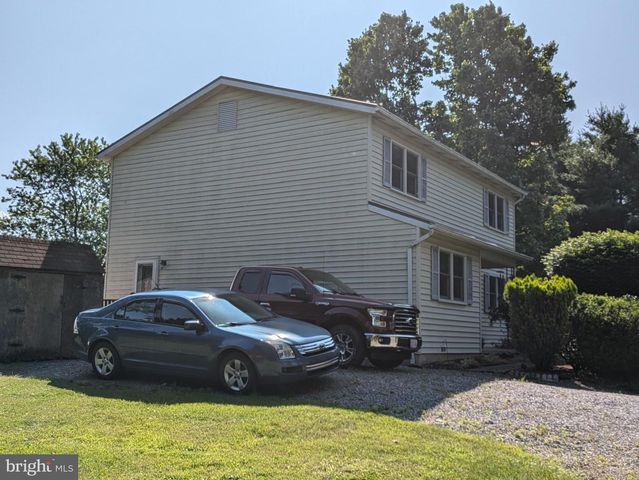 66 KELLER LN, Shermans Dale, PA 17090