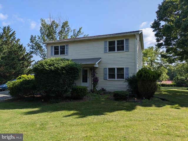 66 KELLER LN, Shermans Dale, PA 17090