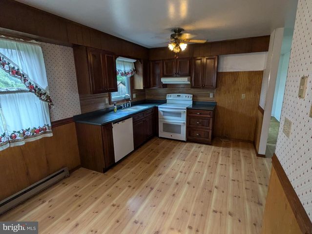 66 KELLER LN, Shermans Dale, PA 17090