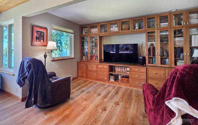 1311 Lopez Road, Lopez Island, WA 98261