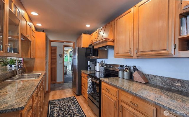 1311 Lopez Road, Lopez Island, WA 98261