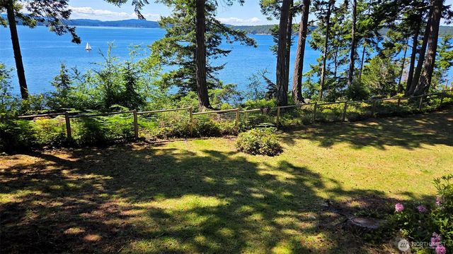 1311 Lopez Road, Lopez Island, WA 98261
