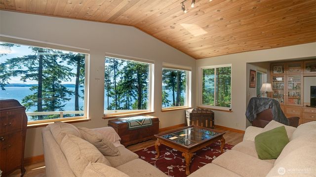 1311 Lopez Road, Lopez Island, WA 98261