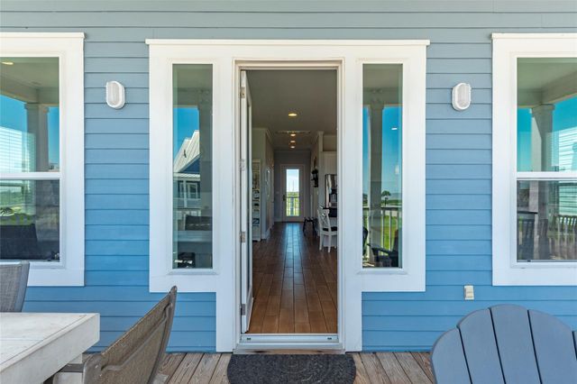 11706 Opihi, Galveston, TX 77554