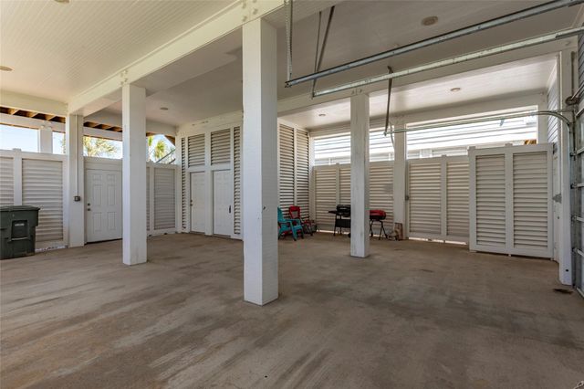 11706 Opihi, Galveston, TX 77554