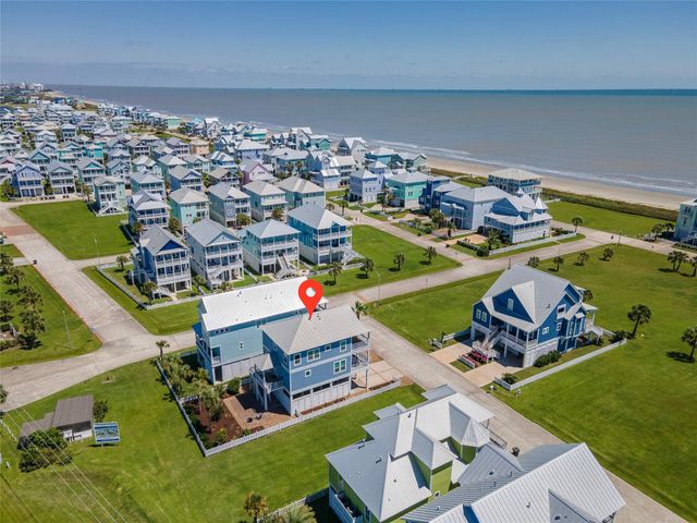 11706 Opihi, Galveston, TX 77554