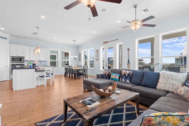 11706 Opihi, Galveston, TX 77554