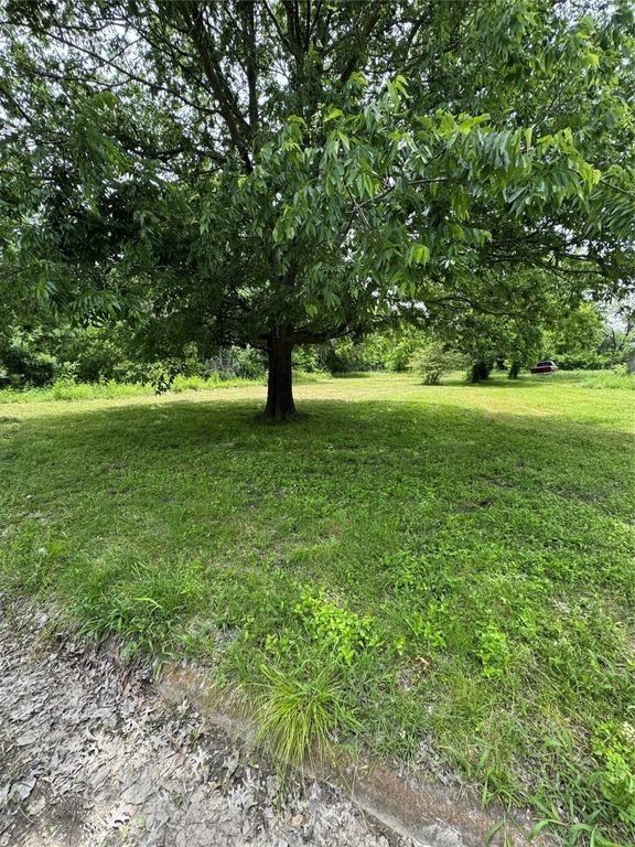 720 Myrtle Street, Gainesville, TX 76240