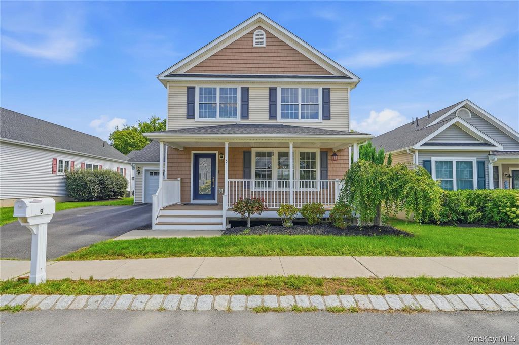 9 Emerson Terrace, Highland, NY 12528