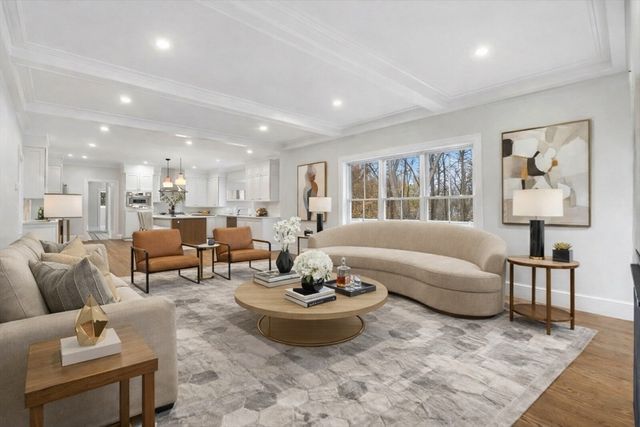 1 Richard Road, Natick, MA 01760