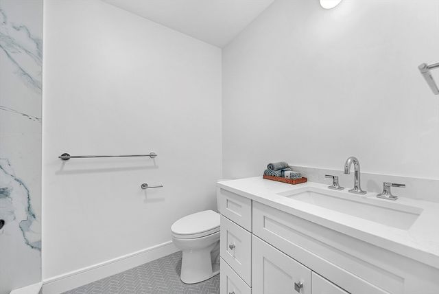 1 Richard Road, Natick, MA 01760