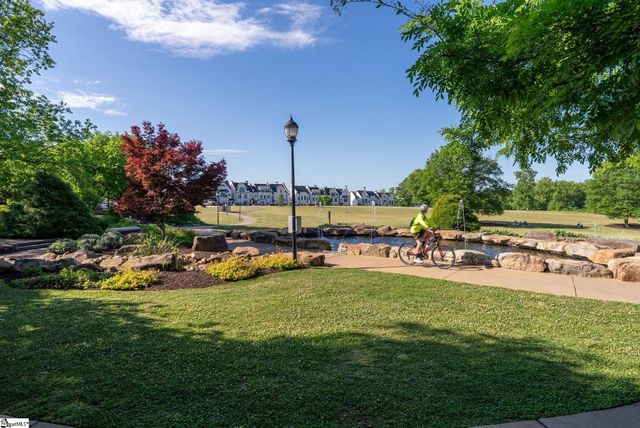 18 Peckham Street, Greenville, SC 29607