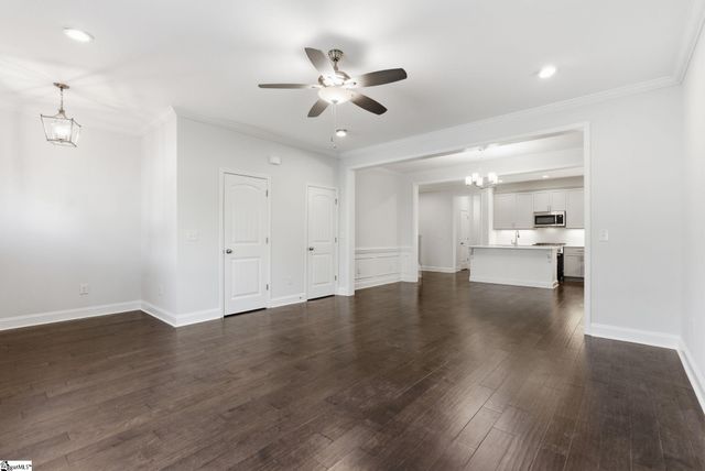 18 Peckham Street, Greenville, SC 29607