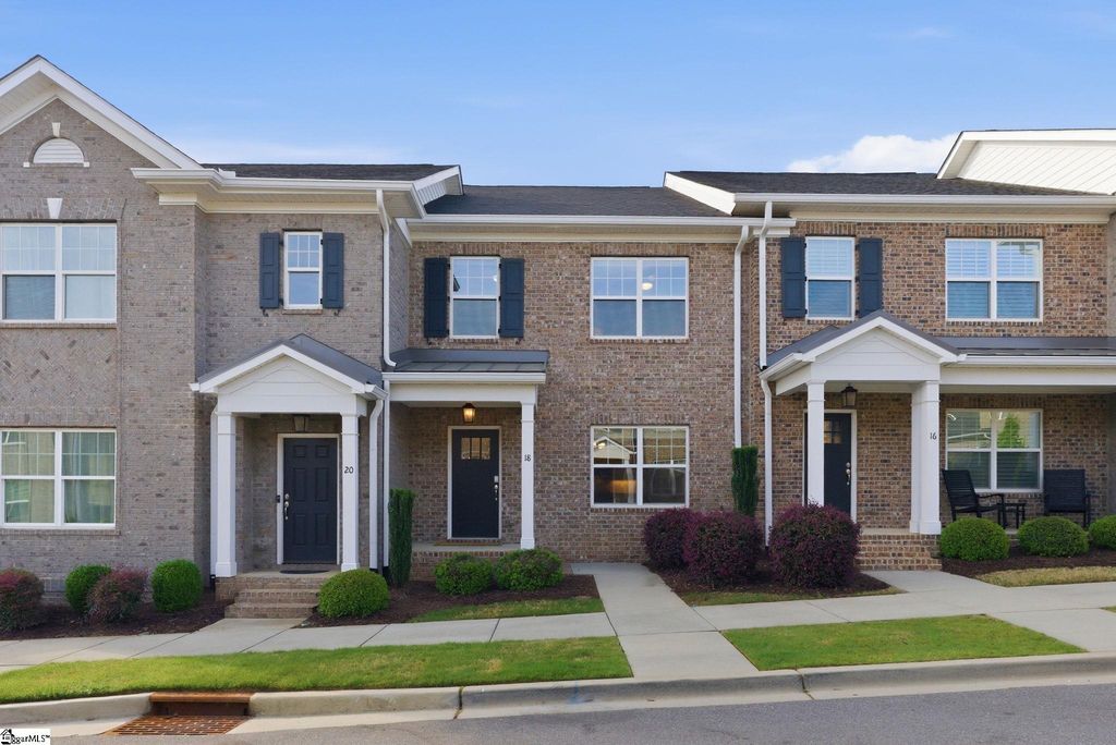 18 Peckham Street, Greenville, SC 29607