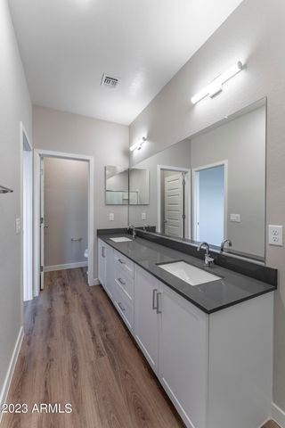 432 S 32nd Street Unit 135, Mesa, AZ 85204