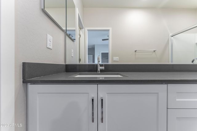 432 S 32nd Street Unit 135, Mesa, AZ 85204