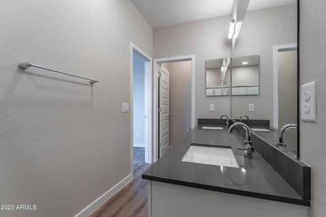 432 S 32nd Street Unit 135, Mesa, AZ 85204