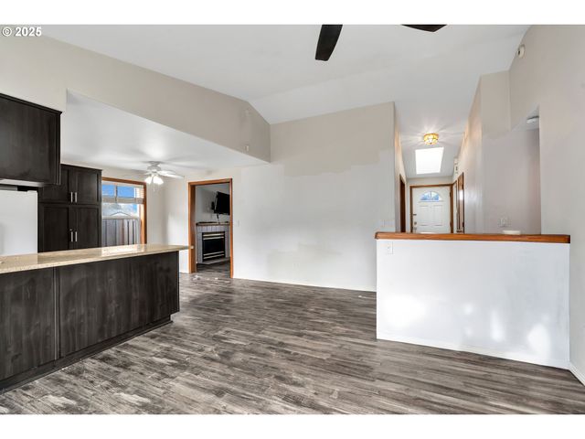 15678 Sw THRASHER Way, Sherwood, OR 97140