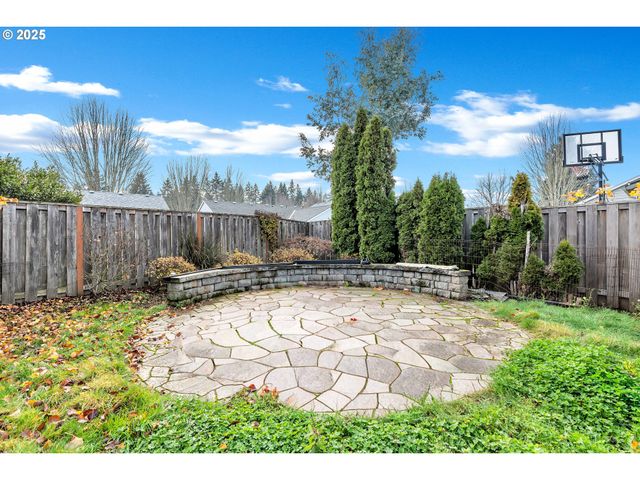 15678 Sw THRASHER Way, Sherwood, OR 97140