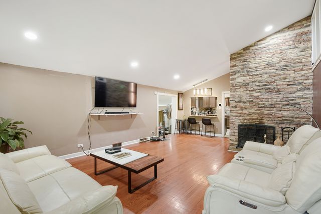 15318 Hastings Drive, Dolton, IL 60419
