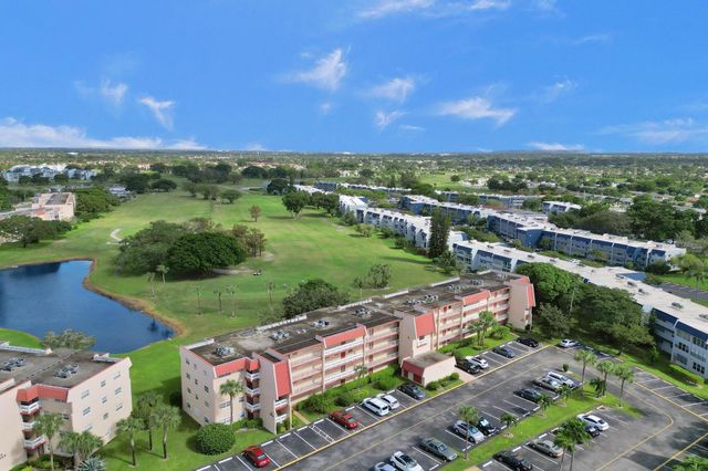 1010 Country Club Dr 205, Margate, FL 33063