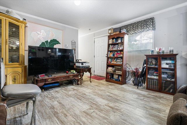 4203 N Us Highway 66, Fort Pierce, FL 34946