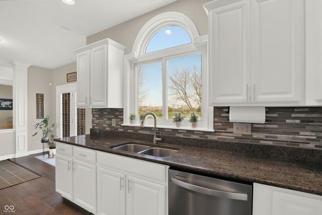 11308 Abbitt Trail, Zionsville, IN 46077