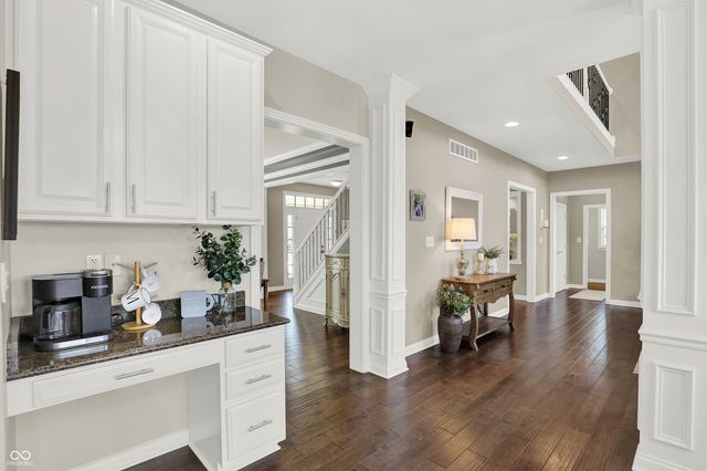 11308 Abbitt Trail, Zionsville, IN 46077