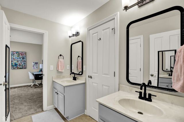 11308 Abbitt Trail, Zionsville, IN 46077