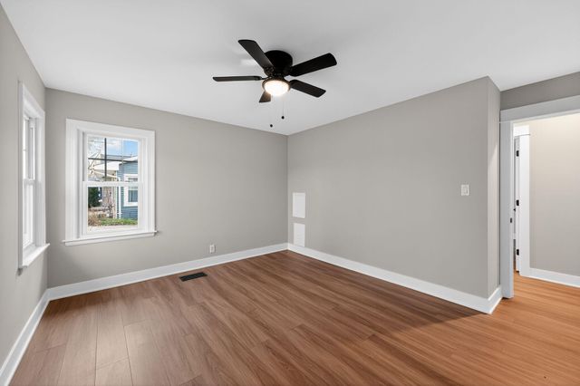 1311 Roosevelt Road, Valparaiso, IN 46383