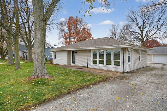 1311 Roosevelt Road, Valparaiso, IN 46383