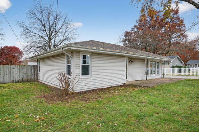 1311 Roosevelt Road, Valparaiso, IN 46383