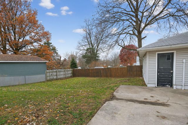 1311 Roosevelt Road, Valparaiso, IN 46383