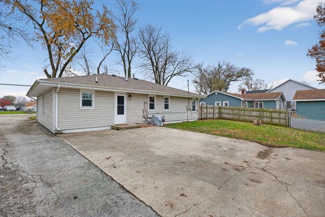 1311 Roosevelt Road, Valparaiso, IN 46383