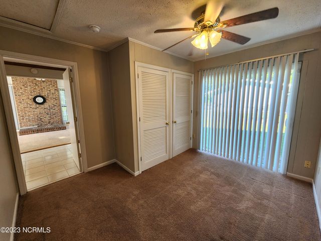 126 Tanglewood Drive, Jacksonville, NC 28540