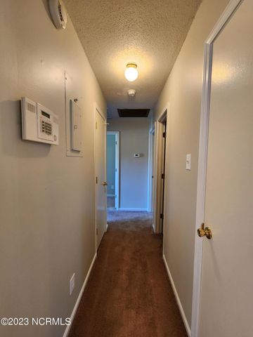 126 Tanglewood Drive, Jacksonville, NC 28540