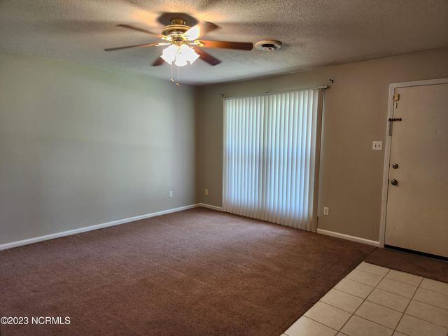 126 Tanglewood Drive, Jacksonville, NC 28540